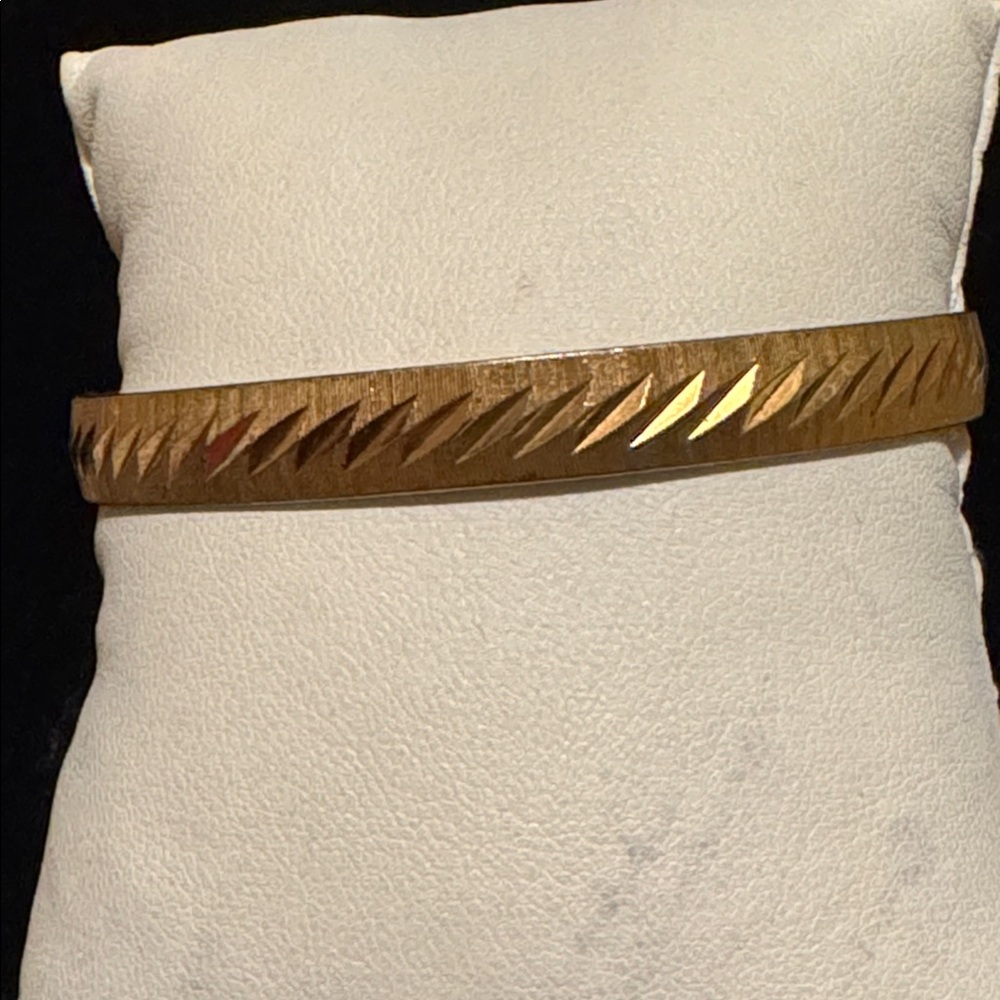 Vintage Monet Gold Tone Bracelet